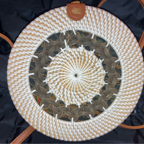 Handmade Round Woven Tan and Brown Crossbody Bag - Picture 2 of 6